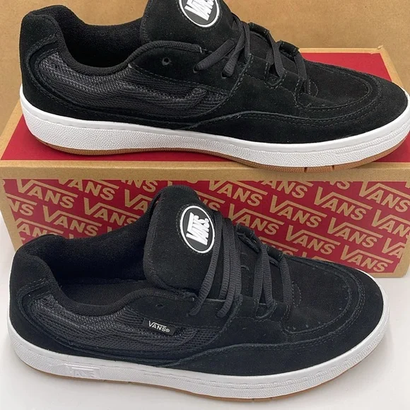 Vans Men’s Speed Ls Black/True WhiteVN000CTNBP6 Sneakers